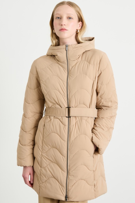 Chaqueta acolchada con cinturón