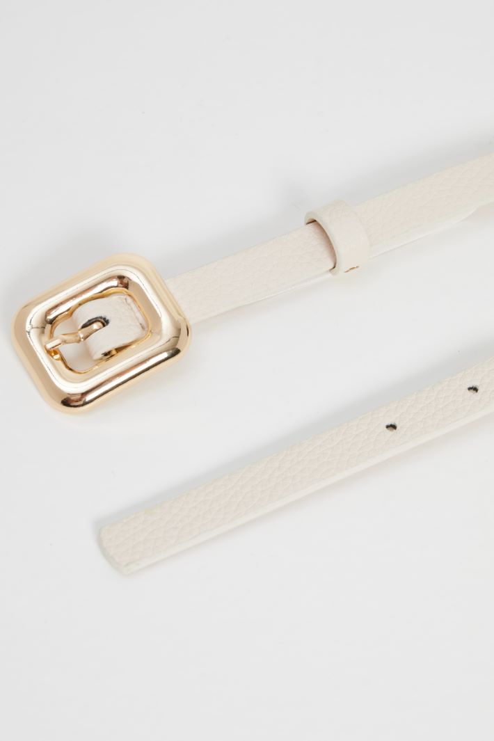 Thin faux leather belt Intrend - 3
