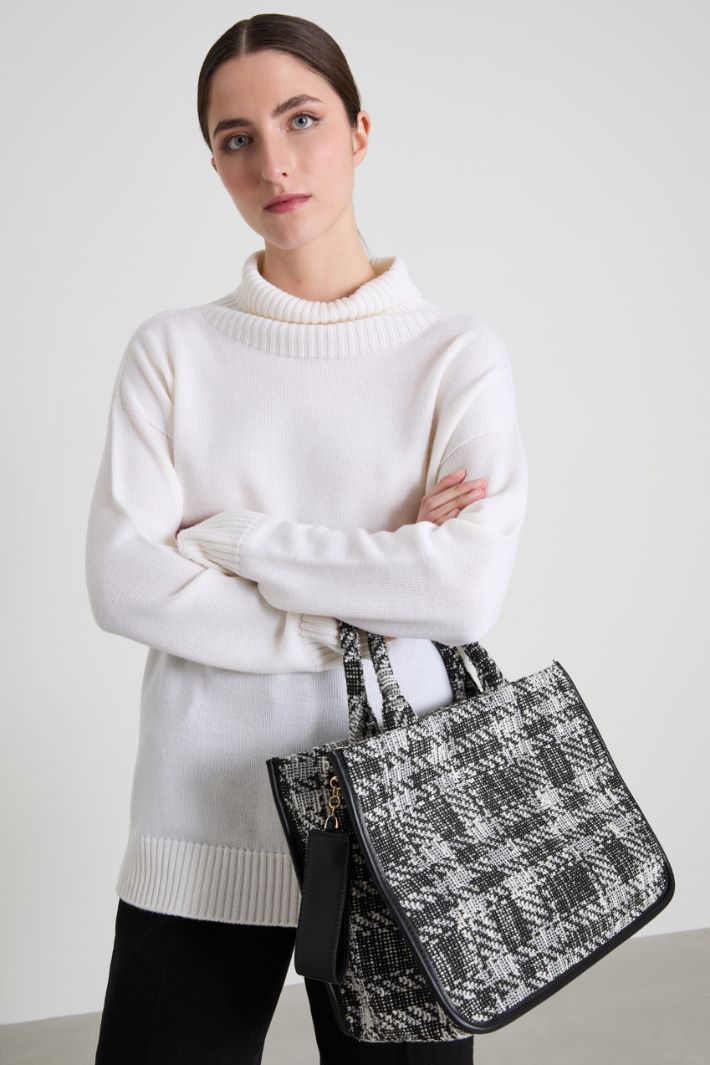Tweed fabric shopping tote Intrend - 5