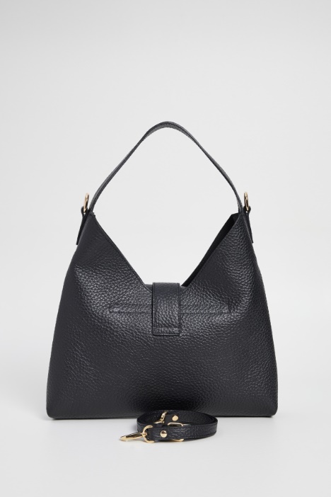 Borsa in pelle martellata