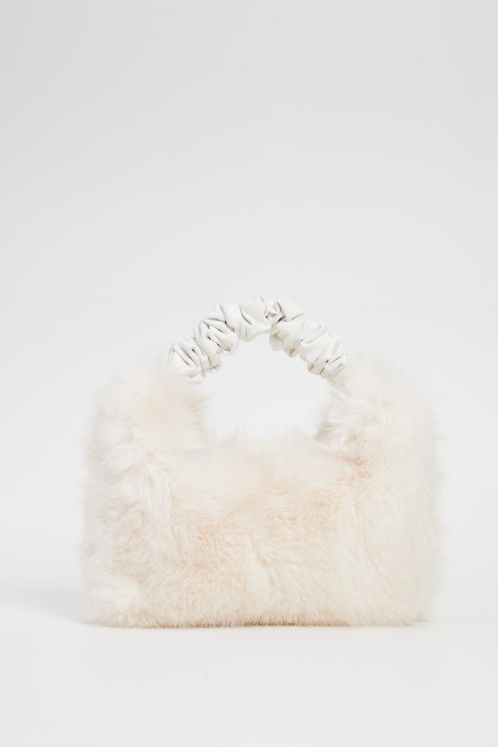 Fur-effect bag Intrend