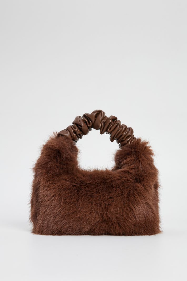 Fur-effect bag Intrend