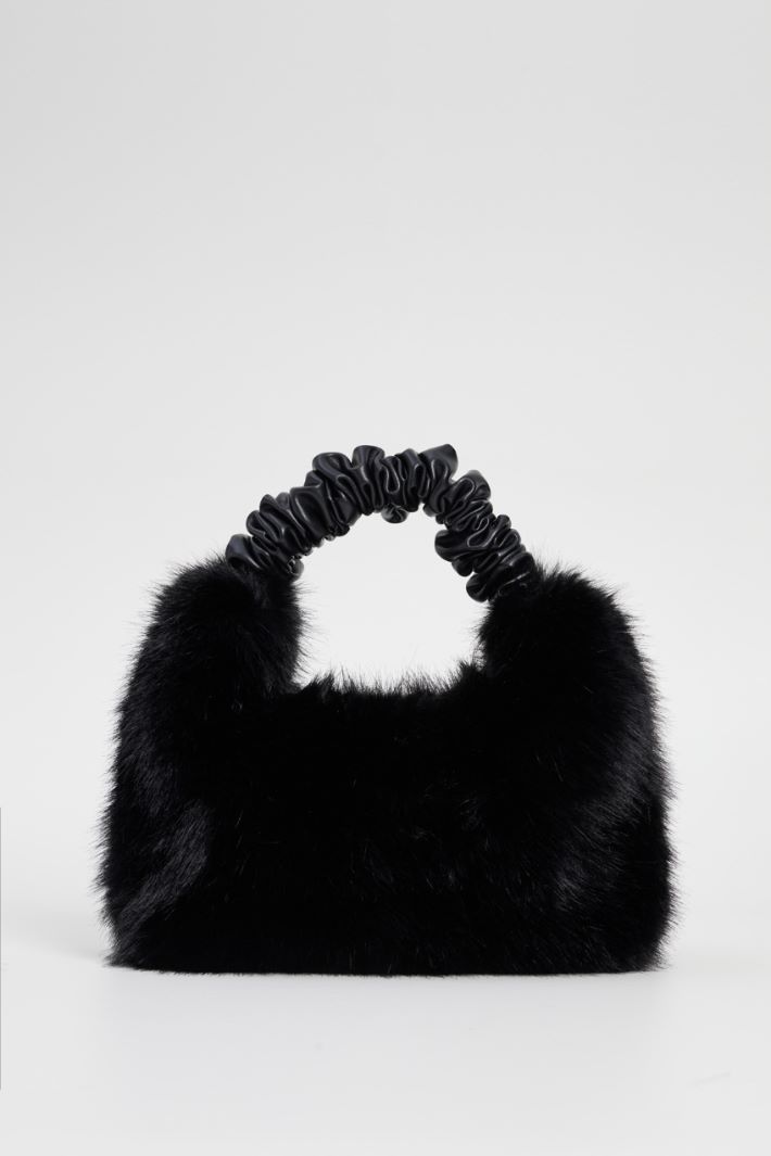 Fur-effect bag Intrend