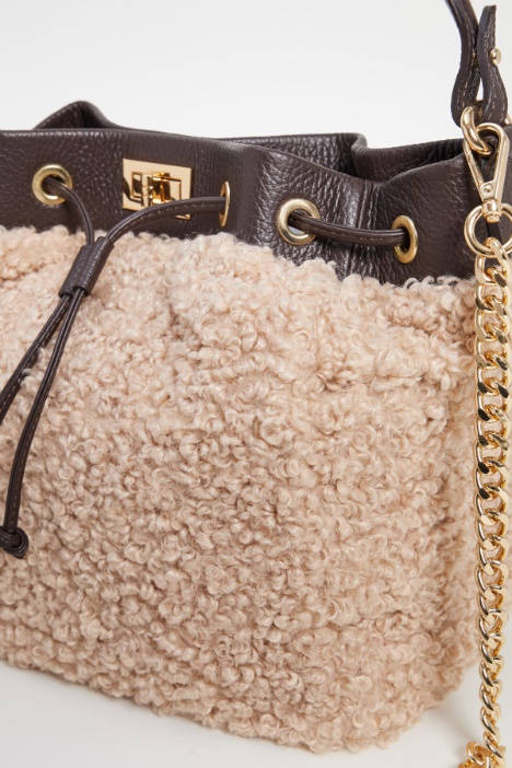 Borsa effetto peluche