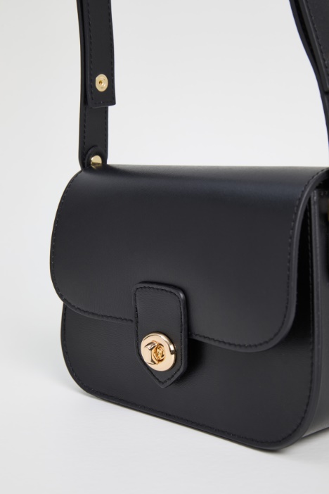 Bolsa con asa ajustable