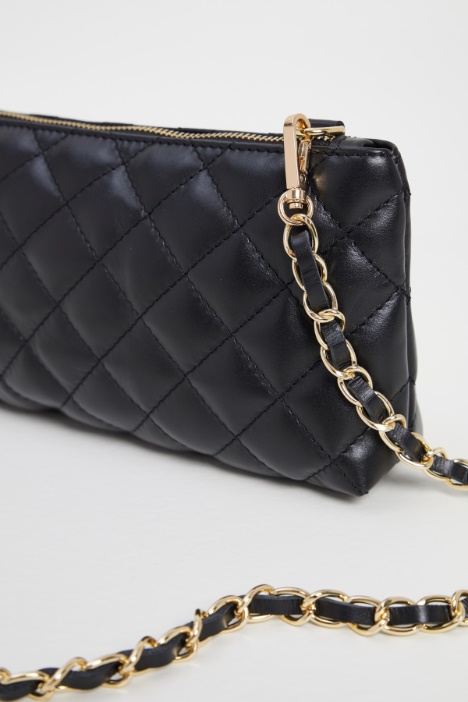 Pochette in pelle trapuntata