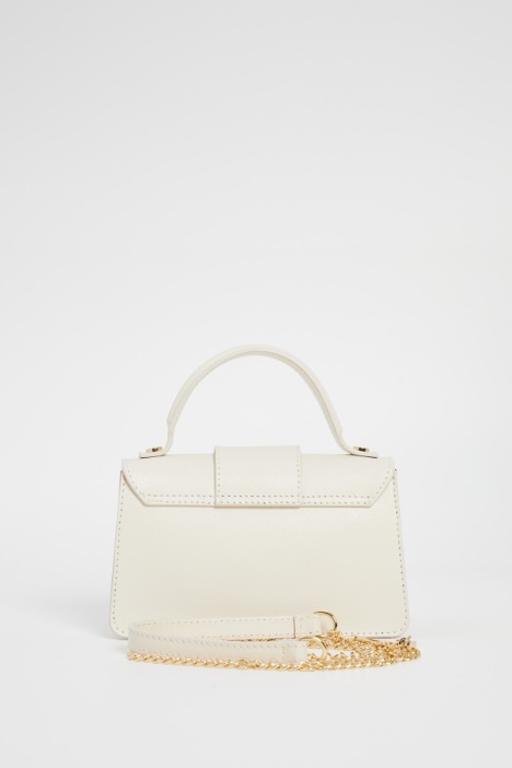 Borsa in pelle martellata