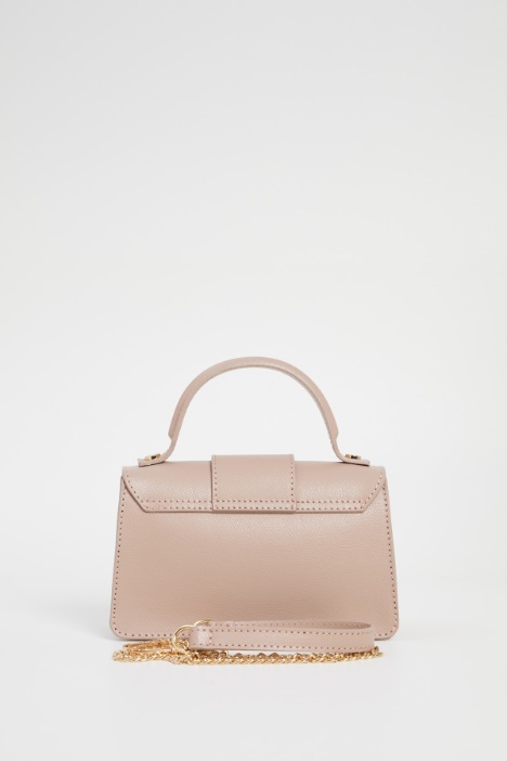 Borsa in pelle martellata