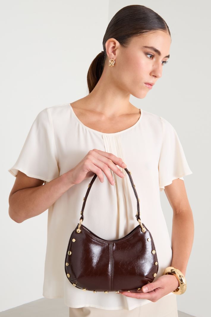 Half-moon bag with studs Intrend - 3