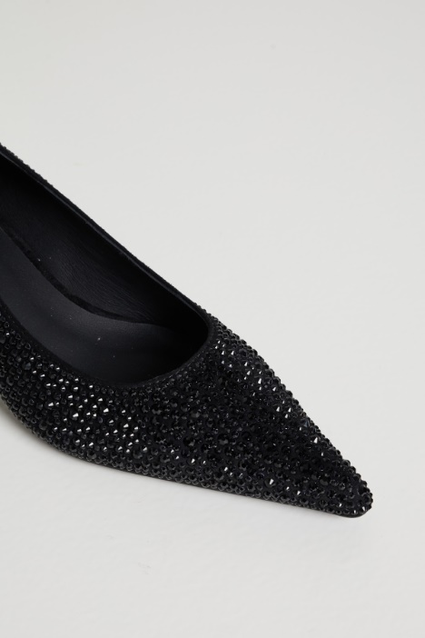 Zapatos de salón con pedrería