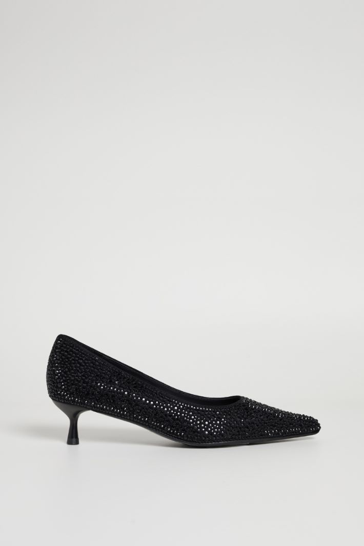 Rhinestone pump Intrend