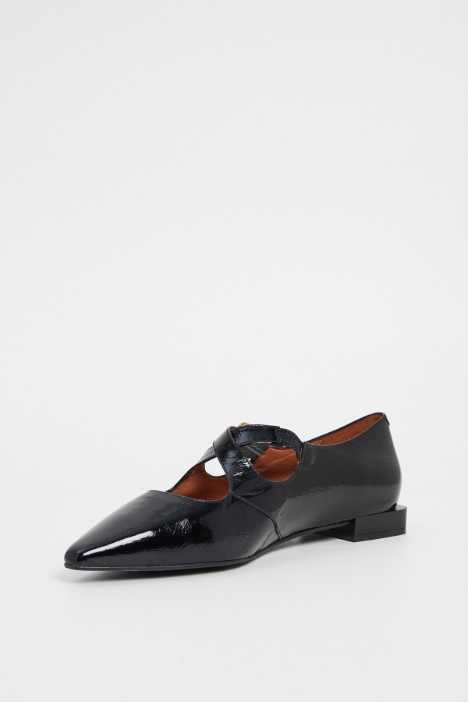 Ballerine a punta in vernice