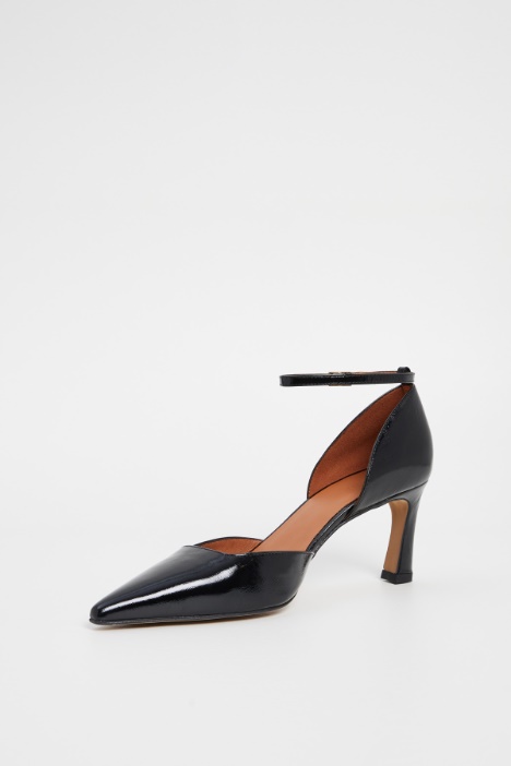 Décolleté con cinturino