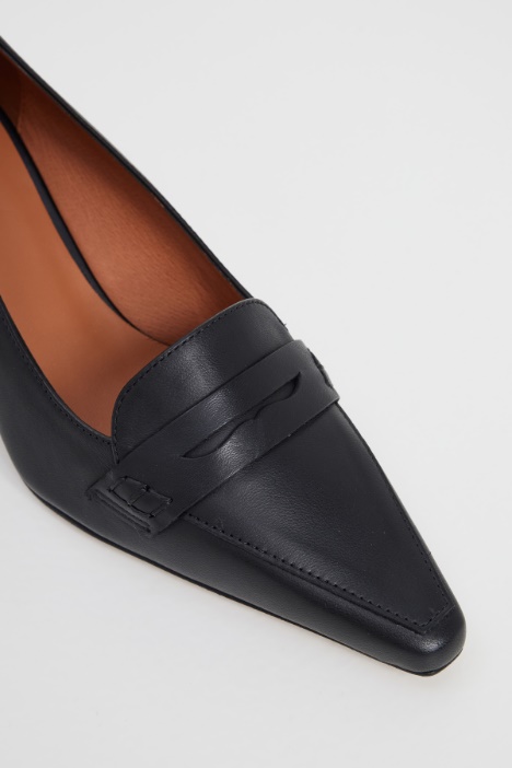 Zapatos de salón de piel con banda