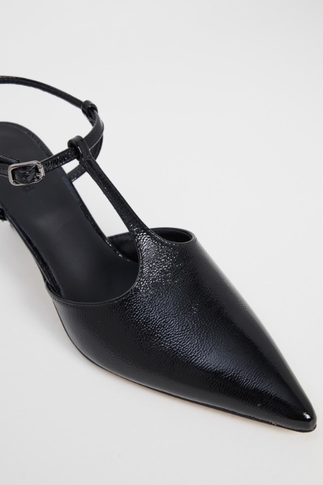 Zapatos de salón de charol