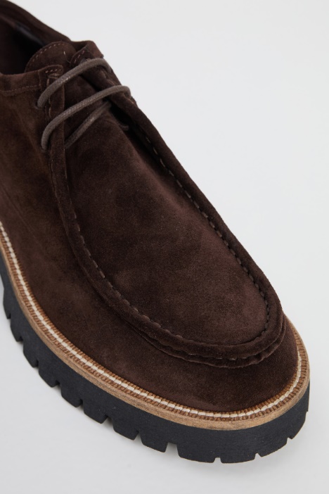 Stringate con suola trekking