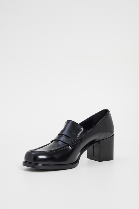 Zapatos de piel con banda