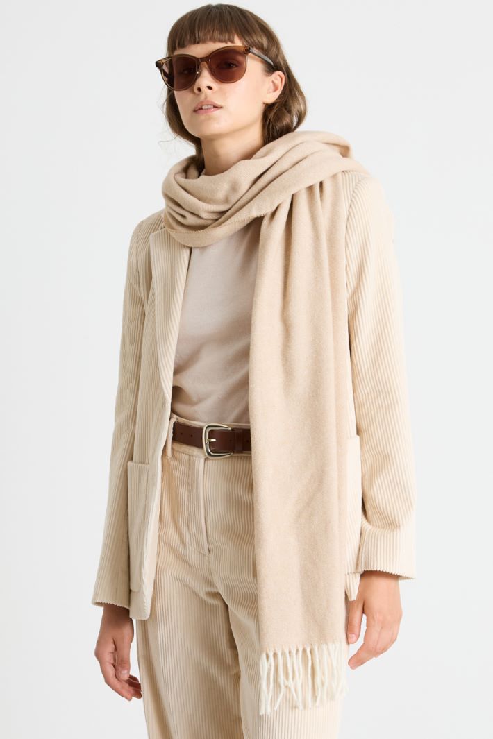 Wool blend stole Intrend