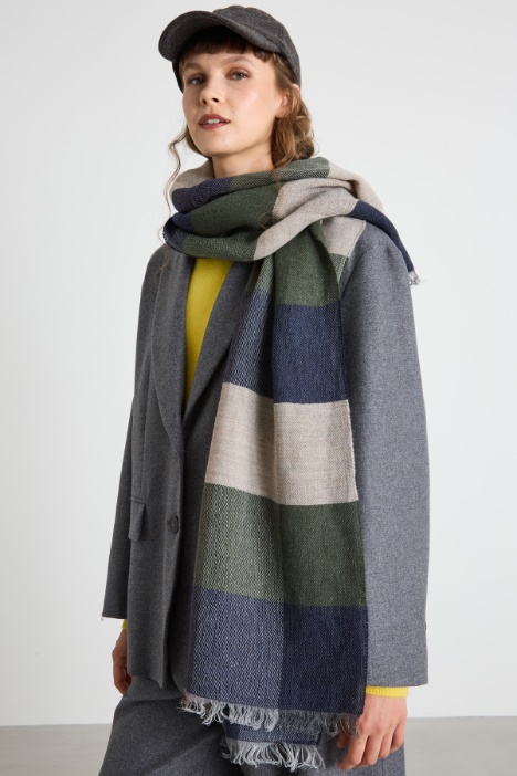 Soft fabric stole Intrend