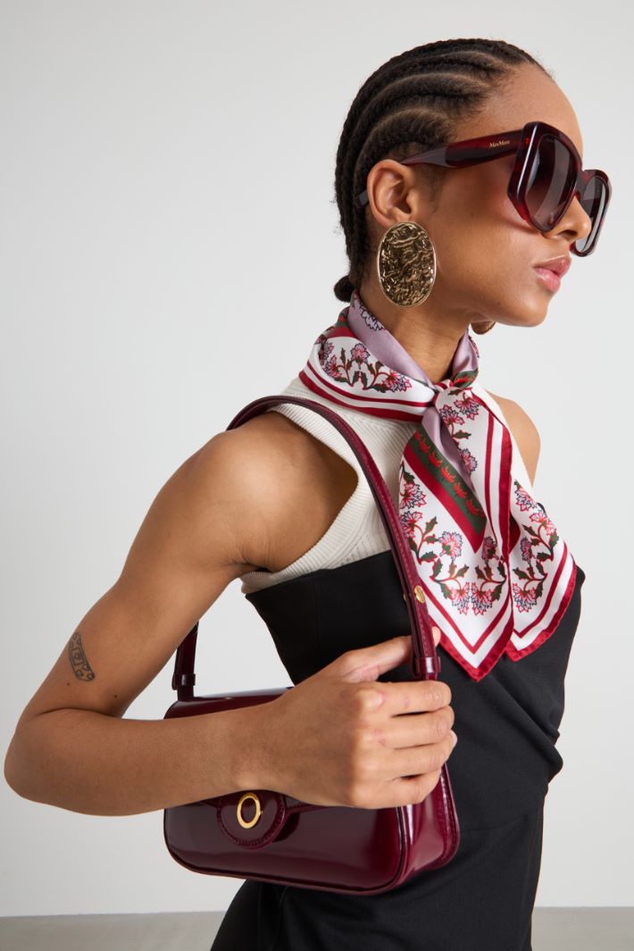 Silk twill scarf Intrend