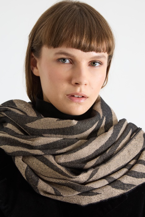 Estola de lamé jacquard