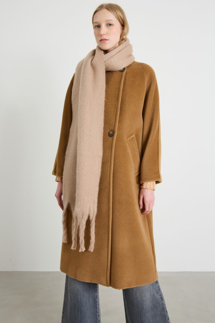 Fluffy scarf Intrend