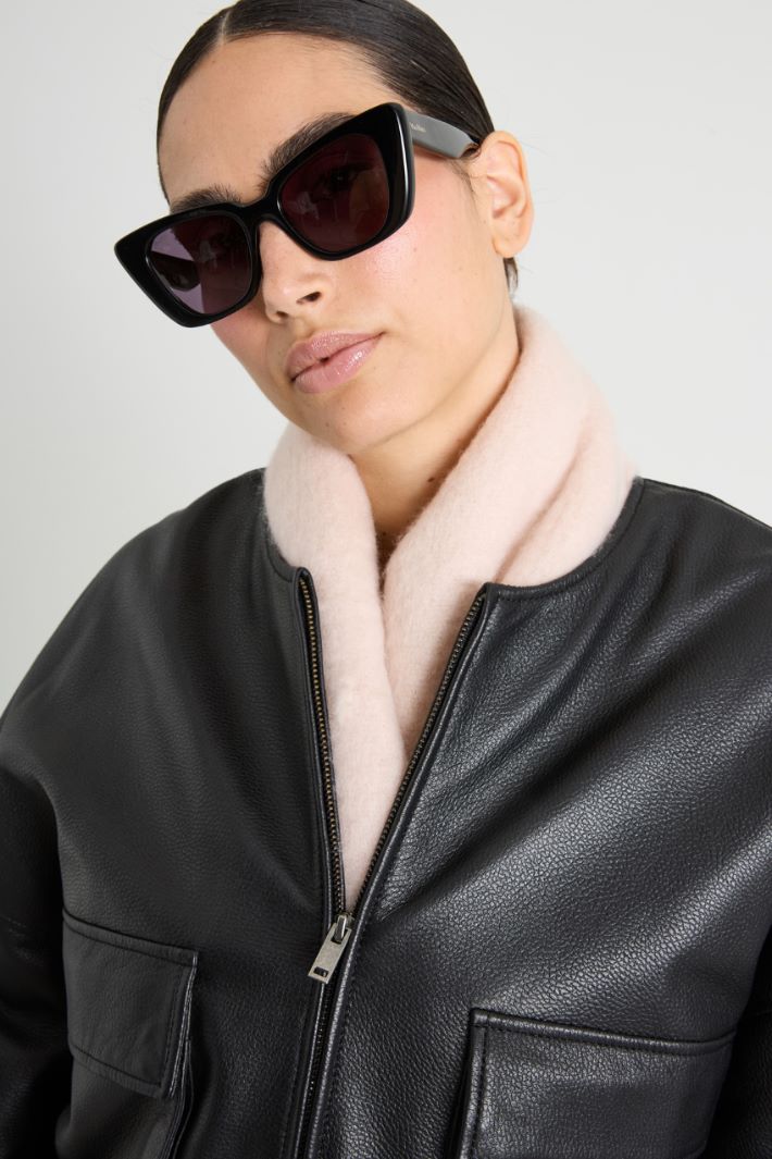 Fluffy scarf Intrend - 2