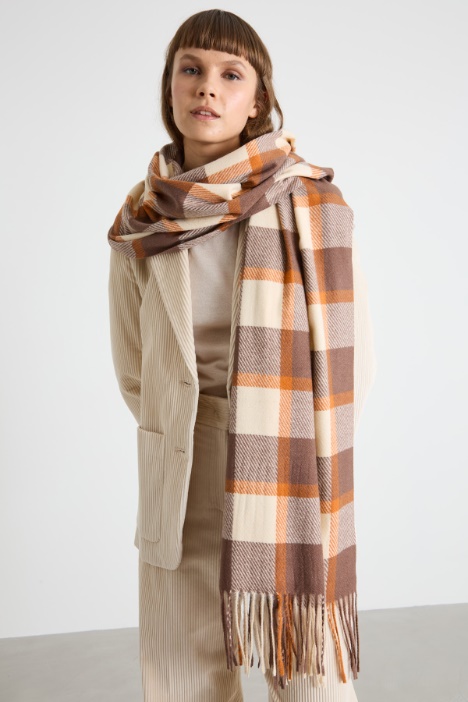 Soft fabric scarf Intrend