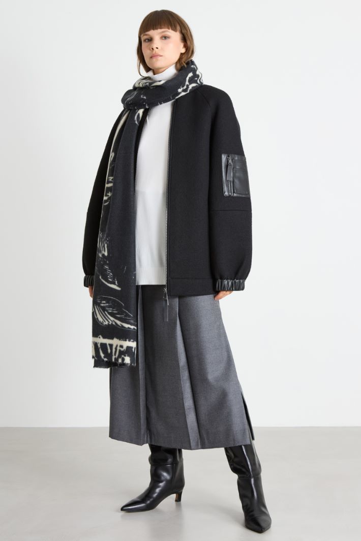 Yarn-dyed stole Intrend