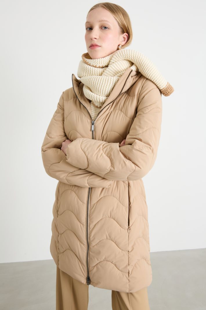 Scarf with contrasting profiles Intrend