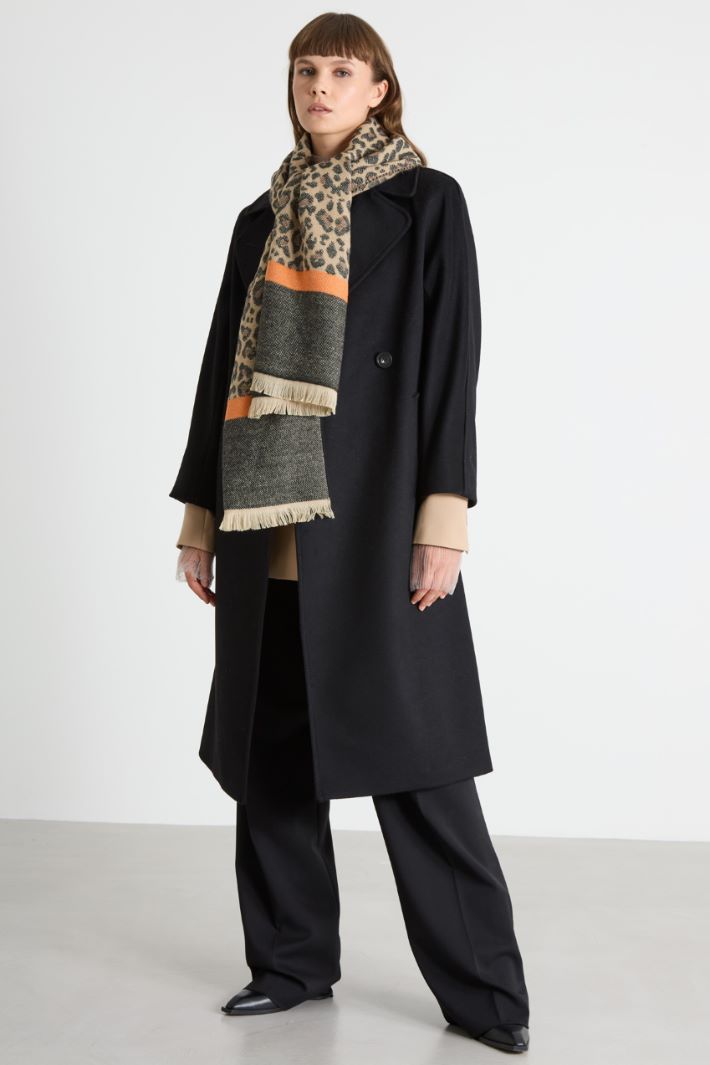 Animal-print stole Intrend - 2