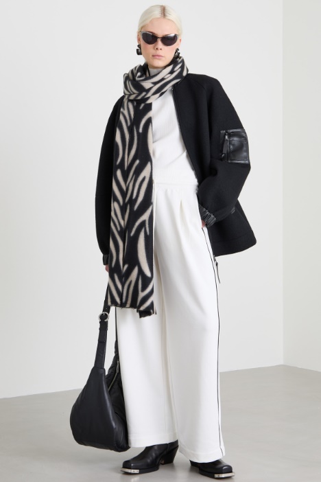 Estola con estampado animal