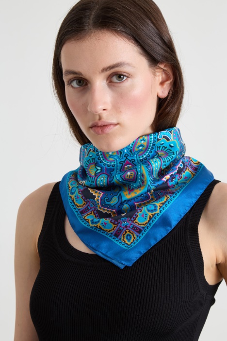 Foulard in twill di seta