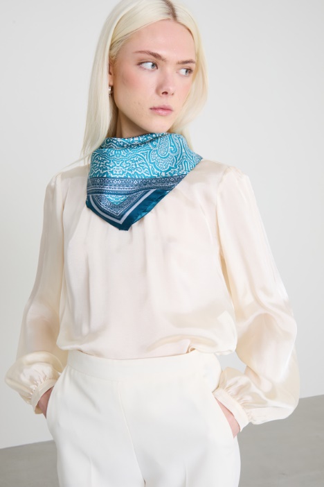 Foulard in twill di seta