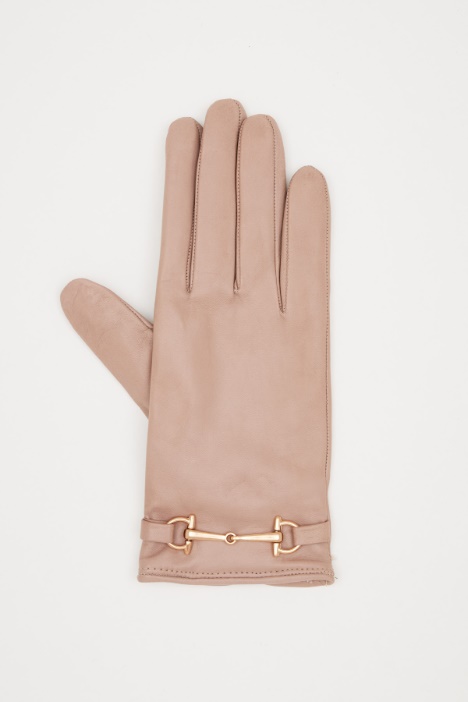 Guantes con detalle metálico