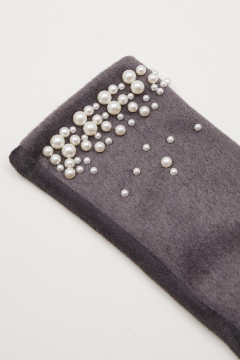 Guantes con perlas