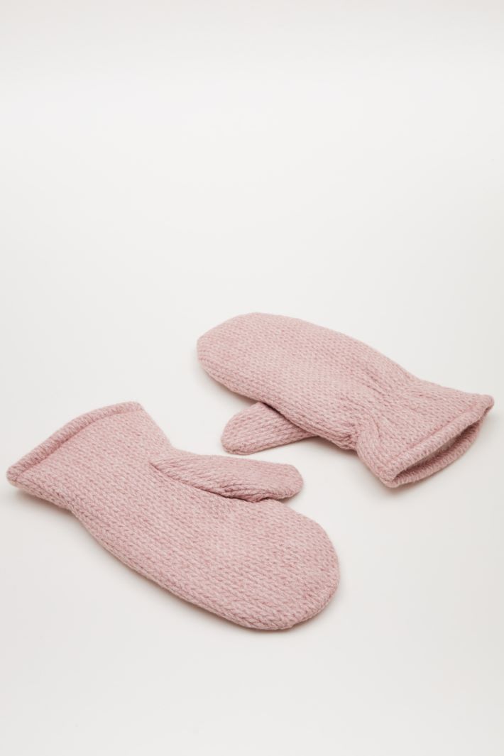 Mittens with plush lining Intrend