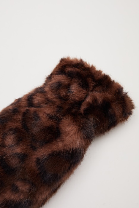 Manopole in simil pelliccia