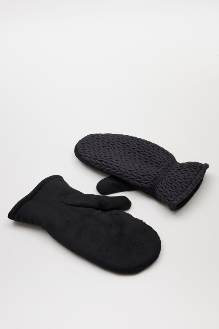 Quilted mittens Intrend