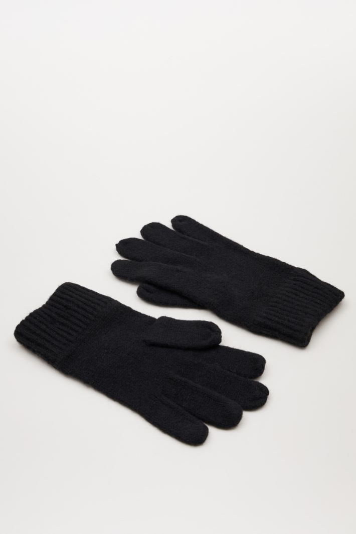 Knitted gloves Intrend