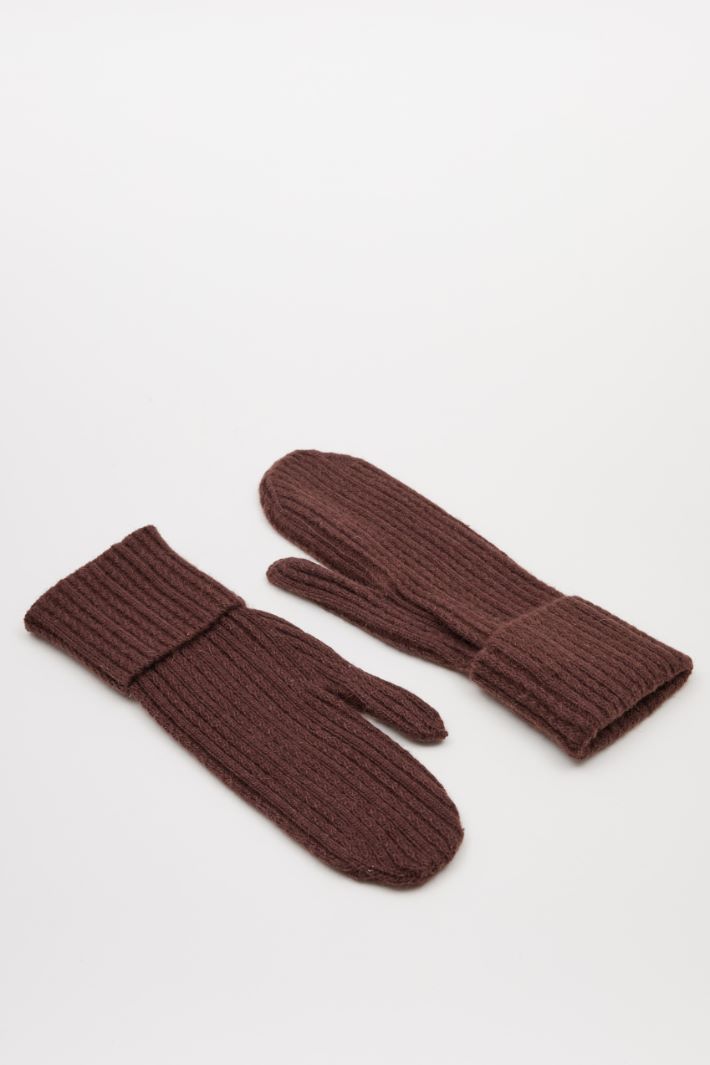 Ribbed knit mittens Intrend