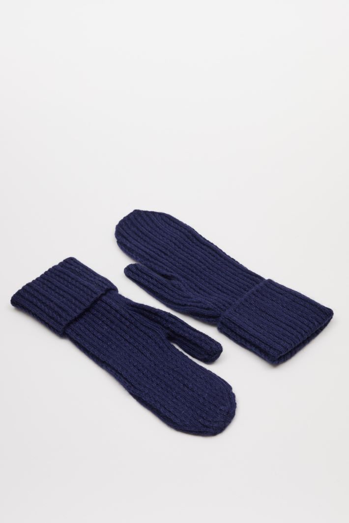 Ribbed knit mittens Intrend