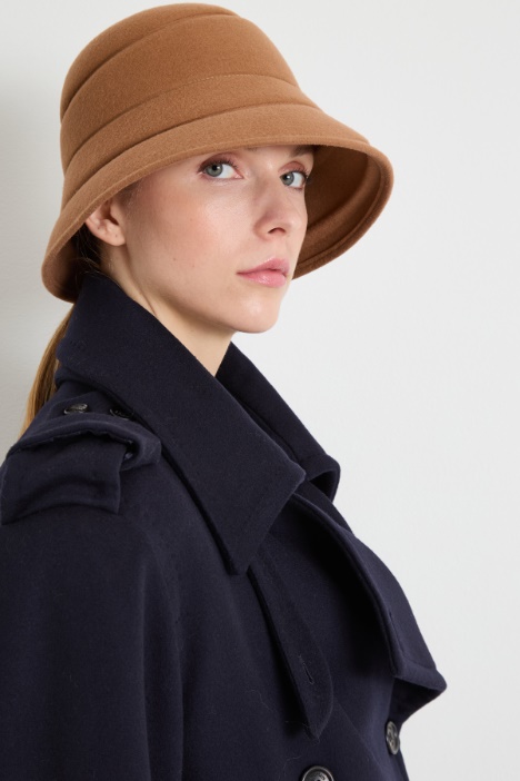 Cappello con motivo tridimensionale  Intrend - 2