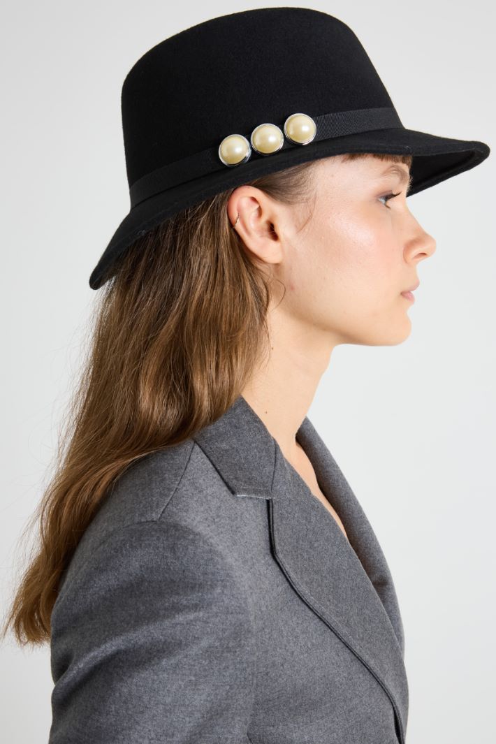 Fedora with ribbon and pearls Intrend - 2
