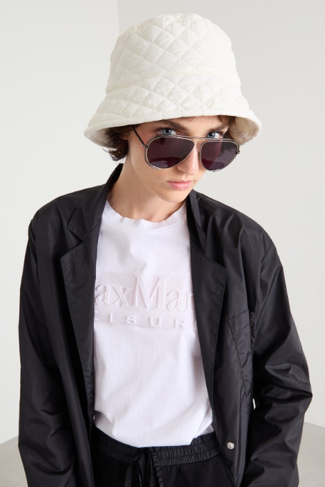 Cappello da pescatore trapuntato