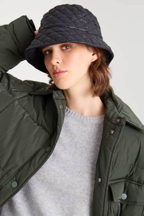 Gorro de pescador acolchado