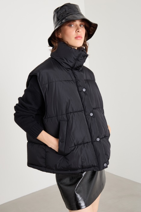Patent leather effect fisherman's hat Intrend