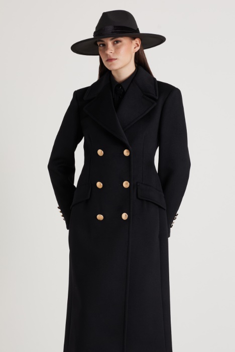 Cappello con nastro in velluto