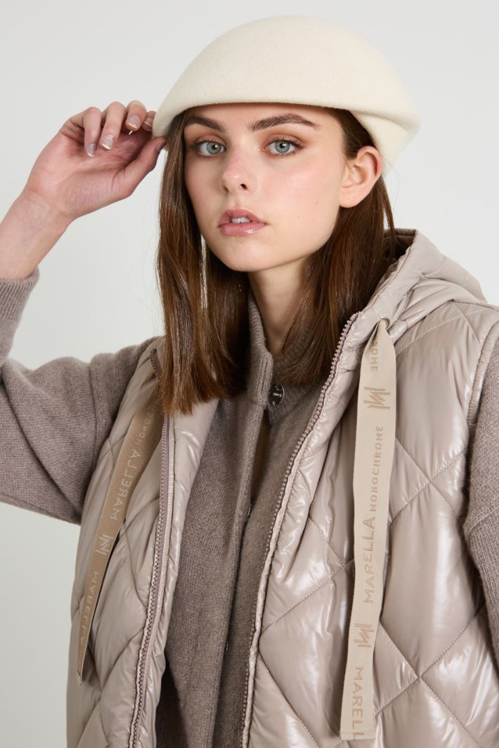 Bonnet hat  Intrend