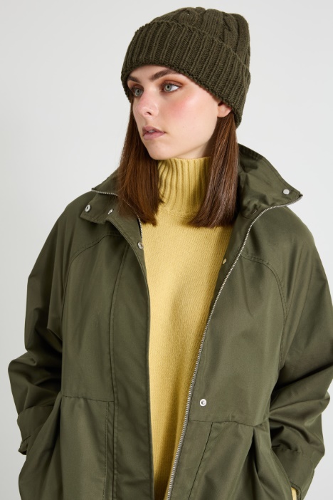 Cuffia a trecce in lana